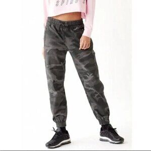 TNA "Alix" Womens  gray camo joggers sz XXSmall drawstring pants